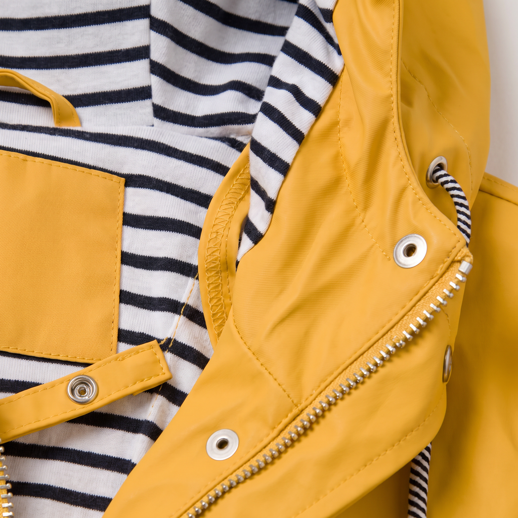Women's Waterproof Hooded Rain Jacket - Lightweight Wind-Resistant Coat