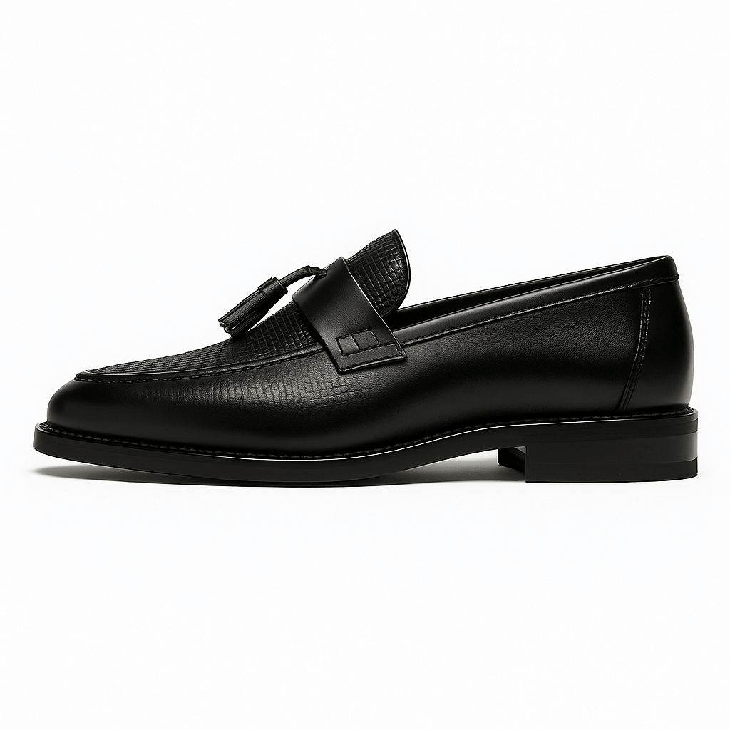 Tassel Loafers with Woven Texture for Smart-Casual Style