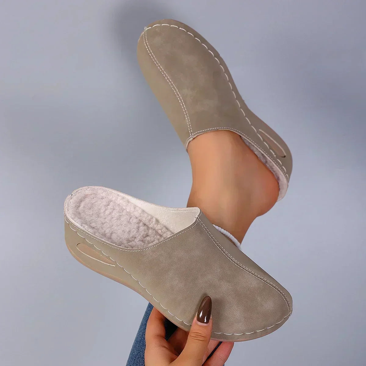 Women's Orthopaedic Slippers - Cozy Slip-On Design for Home Use