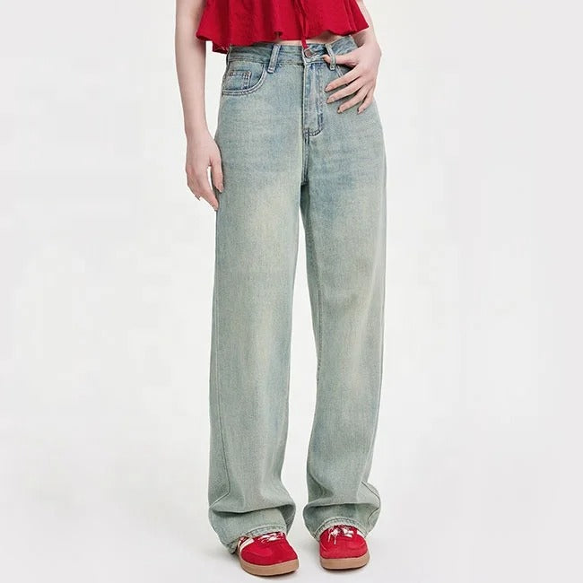 Wide-Leg Light Wash Jeans in Pale Blue