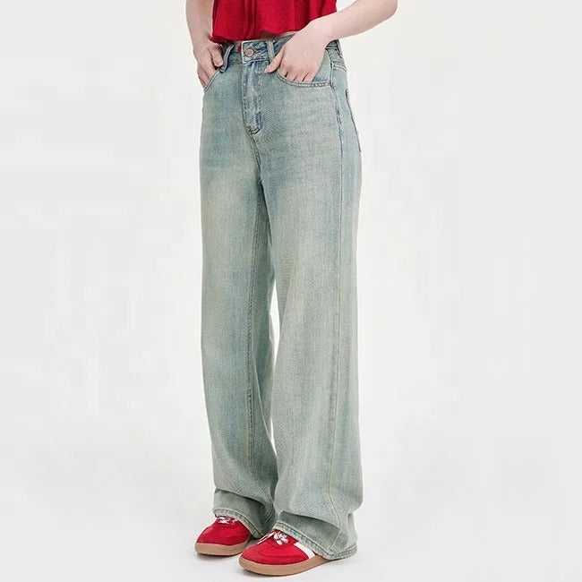 Wide-Leg Light Wash Jeans in Pale Blue