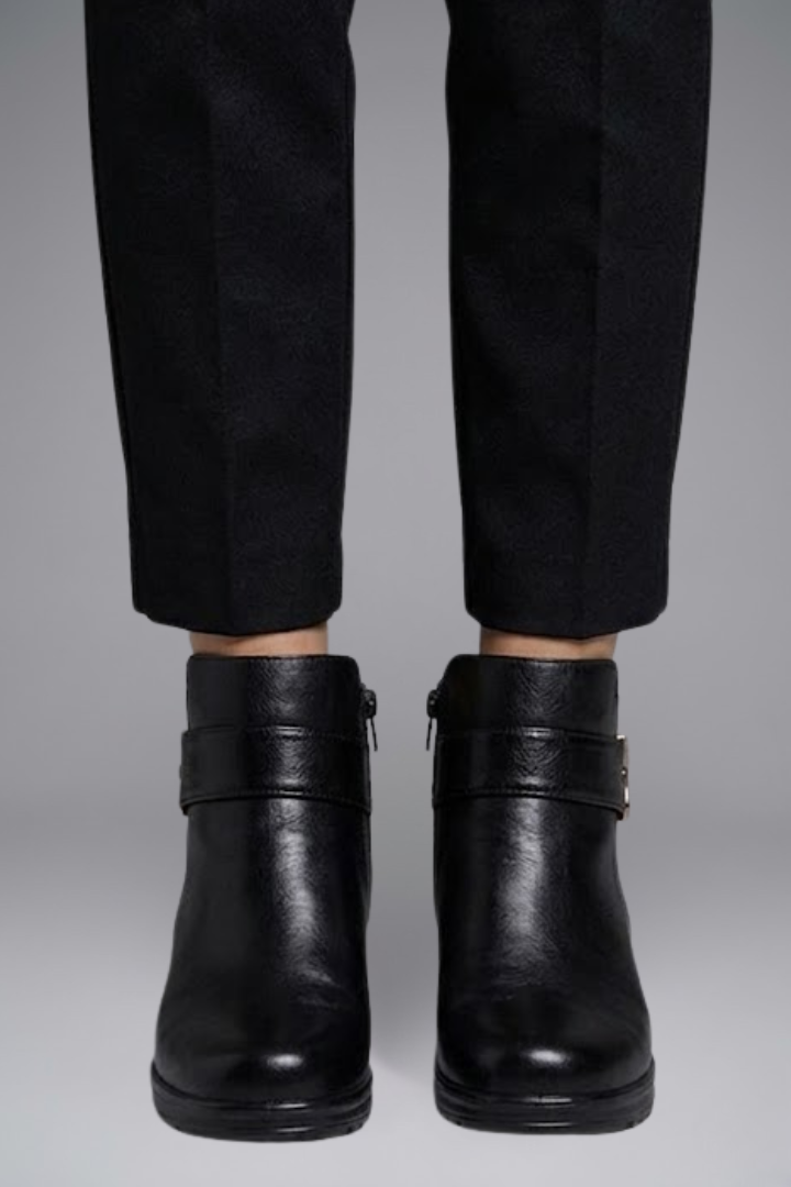 Women's Ankle Boots Leather Wide Fit Arch Support Grip Sole