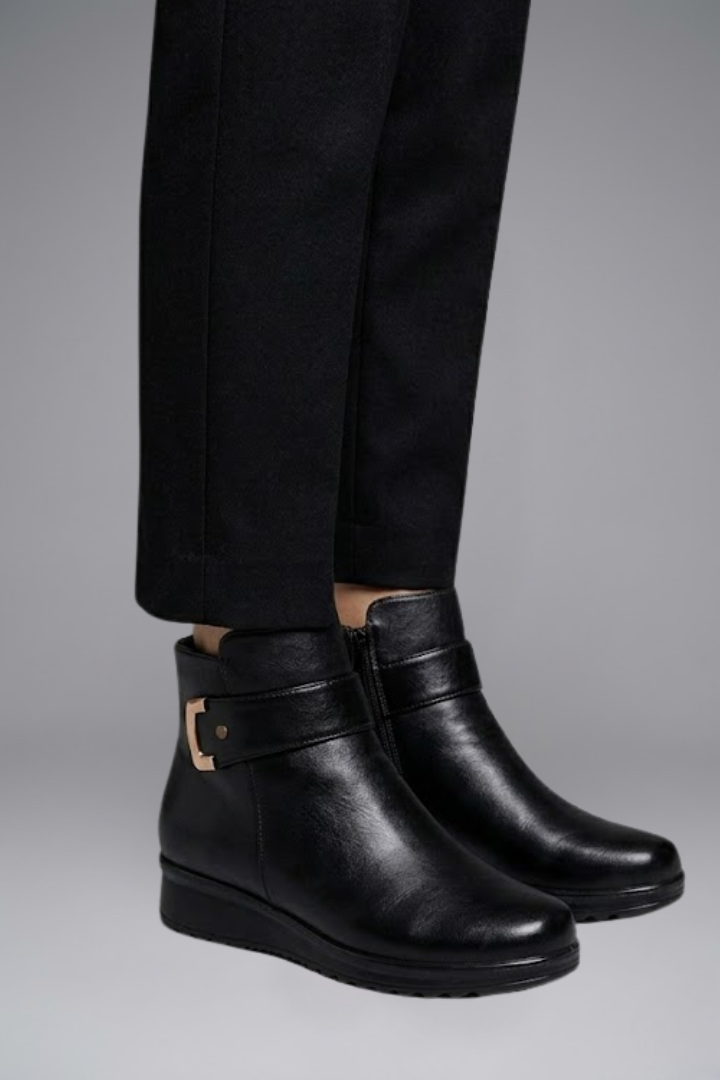 Women's Ankle Boots Leather Wide Fit Arch Support Grip Sole