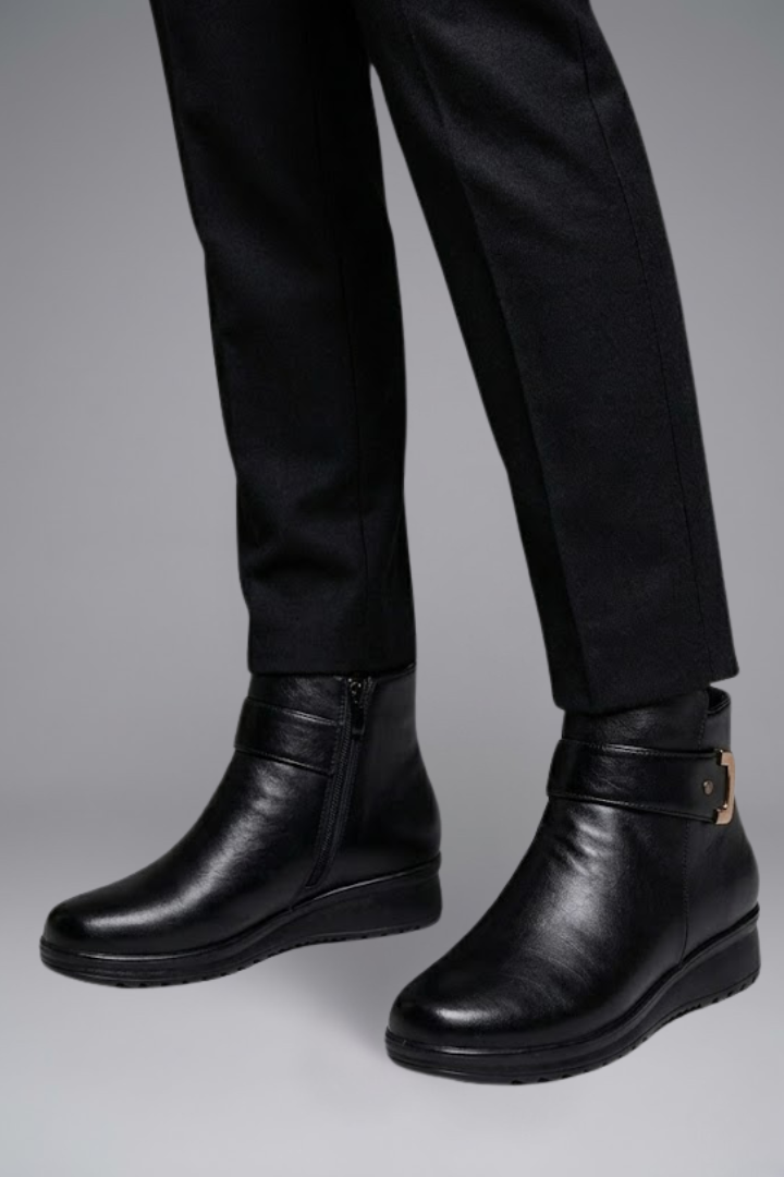 Women's Ankle Boots Leather Wide Fit Arch Support Grip Sole