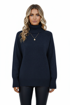 High Neck Pullover Navy - modell framifrån