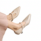 Pointed Kitten Heels with T-Bar Strap for Comfortable Elegance